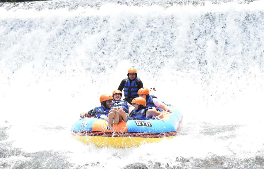 Telaga Waja River: Rafting Expedition with Lunch - Coffee, changing, and the start of the 14-kilometer run