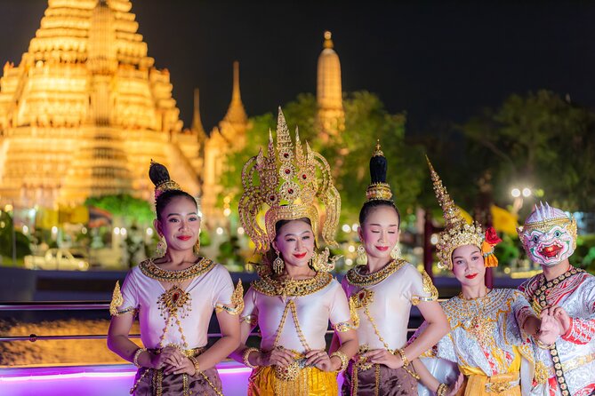 The Newest Luxury 5-Star Bangkok Chao Phraya Dinner Cruise - Arriving at Asiatique and finding the check-in point