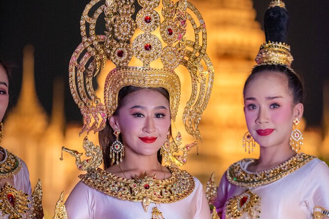 The Newest Luxury 5-Star Bangkok Chao Phraya Dinner Cruise - Is $50.52 a fair price?