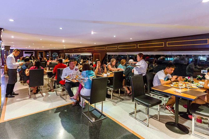 The White Orchid: Chao Phraya Dinner Cruise Experience - The buffet: broad choice, mixed results