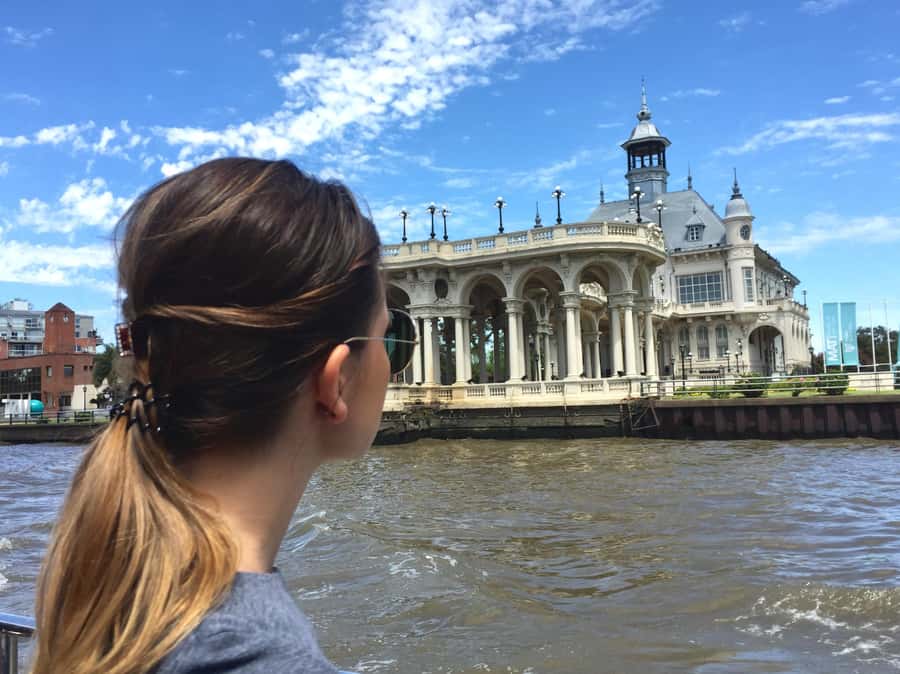 Tigre: River Delta Panoramic Boat Tour - Choosing a seat on the boat