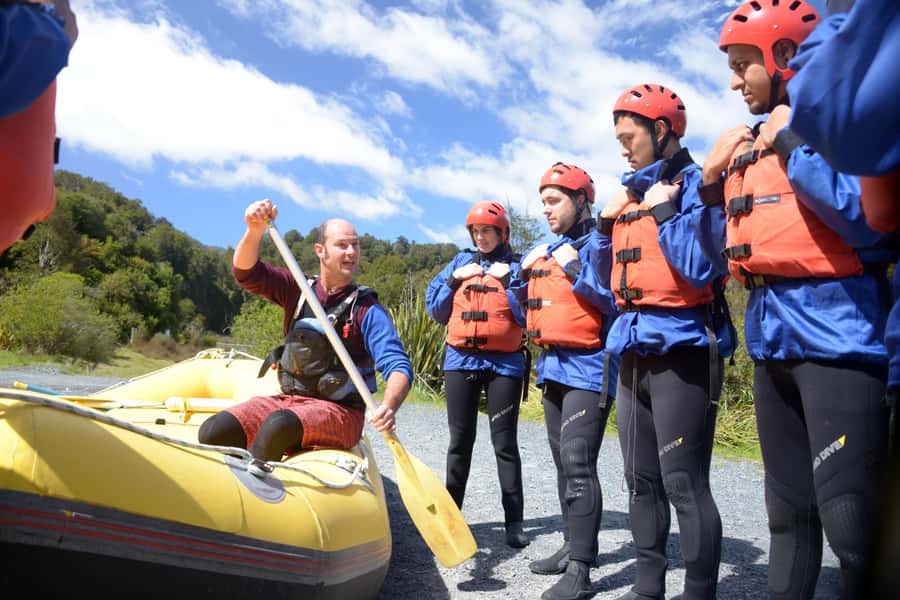 Tongariro River: Grade 3 Whitewater Rafting - What the $112 price covers
