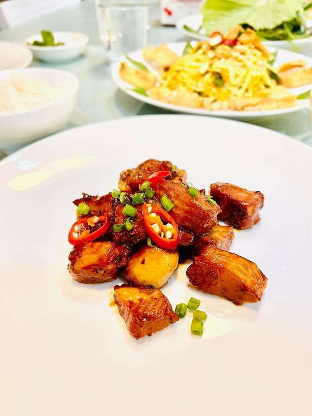 Top Home Cooking Class with Stunning River View AC Kitchen - Key points at a glance