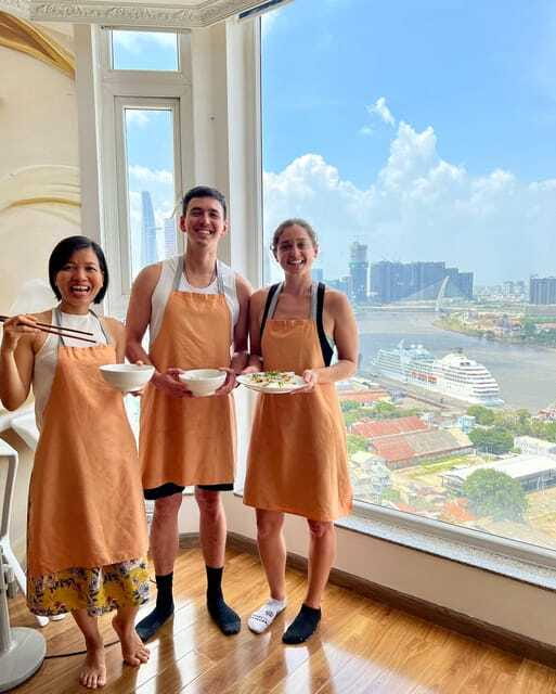 Top Home Cooking Class with Stunning River View AC Kitchen - Who will get the most from Lua’s Kitchen