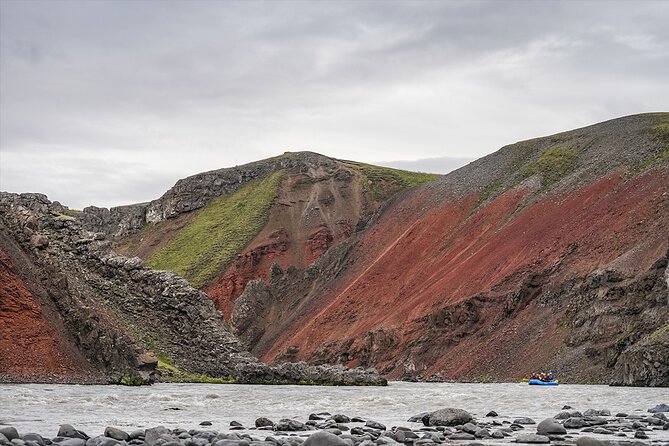 Top-Rated Family Rafting-Warm Drysuits, Volcanic Canyon, Epic Fun - What $187.53 buys you