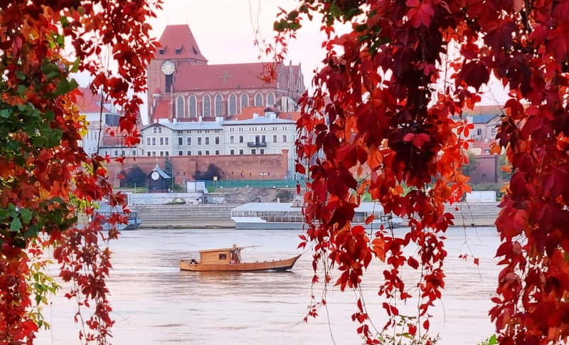 Toruń: Sightseeing Cruises on the Vistula River - Why Toruń looks best from the Vistula