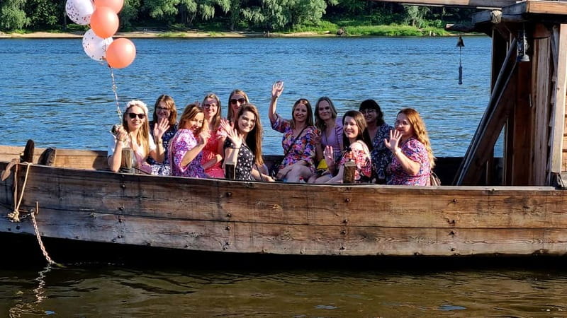 Toruń: Sightseeing Cruises on the Vistula River - The first view, the full old town panorama