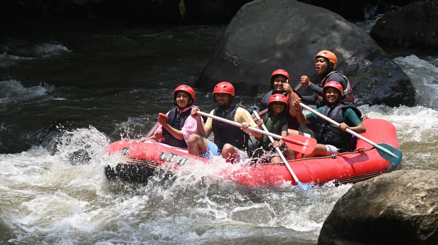 Ubud: Ayung River Guided Rafting Adventure with Lunch - Lunch after the final rapid