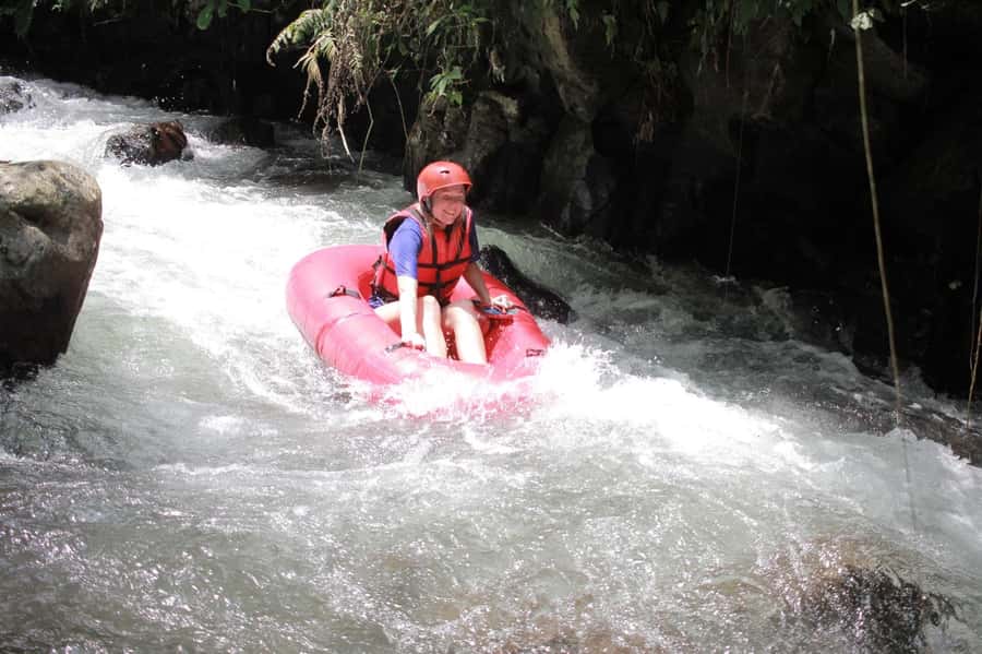 Ubud: Pakerisan Jungle River Tubing Adventure with Lunch - Floating through jungle, rapids, and waterfalls