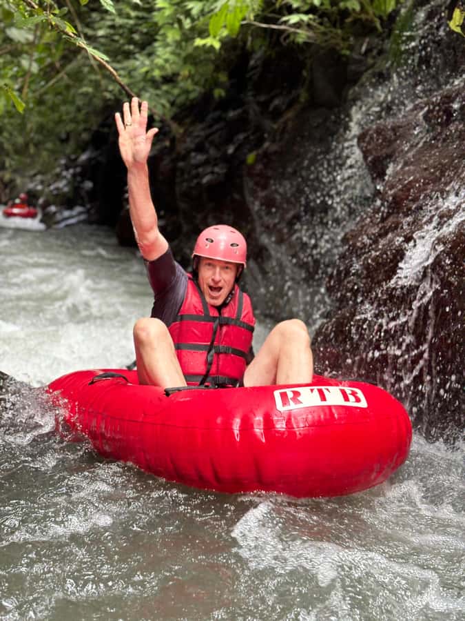 Ubud: Pakerisan Jungle River Tubing Adventure with Lunch - Lunch, showers, and the useful finish