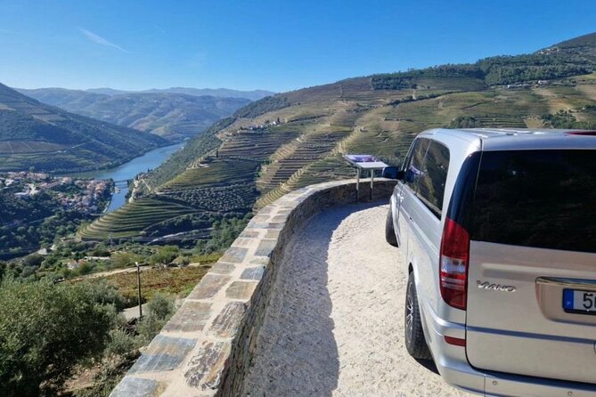 VALE DOURO, Premium Wine Tour, Wine Lunch, Private Boat - The N222 and the Douro viewpoints