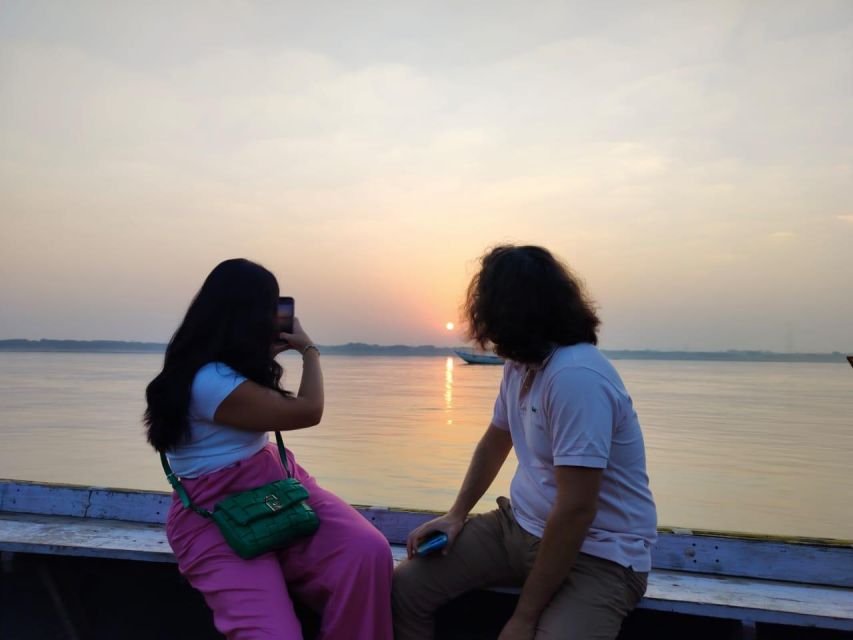 Varanasi : Full Day City Highlights Day Tour & Ganges Cruise - Silk weaving and lunch