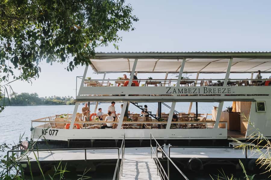 Victoria Falls: Dinner Cruise on the Zambezi River - Why sunset on the Zambezi feels different