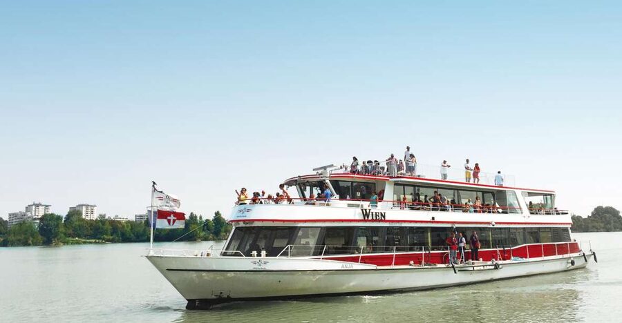 Vienna: 3.5-Hour Grand Danube River Cruise - Danube Island and the modern district