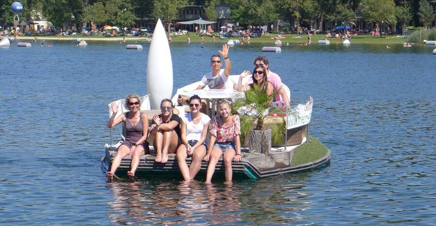 Vienna: Private Floating Island E-Boat Rental on Danube - Meeting your host and getting on board
