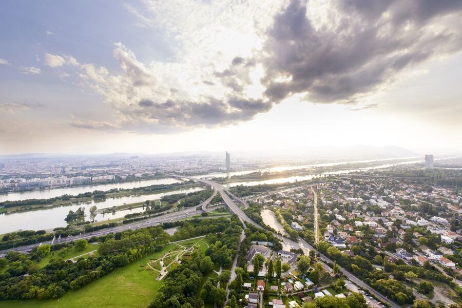 Vienna: Skip-the-Line Entrance Ticket to the Danube Tower - What the skip-the-line ticket is worth
