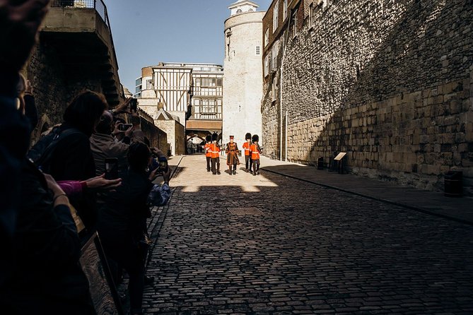 VIP Early Access Opening Ceremony Tower of London & River Cruise - The Thames cruise pass and its real value