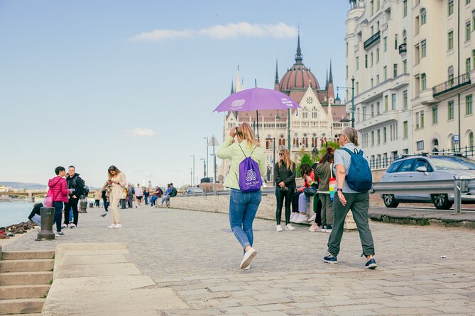 Walking Tour Budapest incl. the Shoes on the Danube Bank - Why this is a smart first morning in Budapest