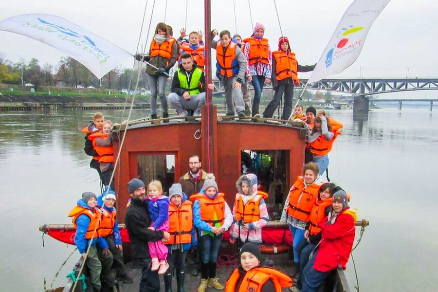 Warsaw: Traditional Galar Cruise on The Vistula River - Most Poniatowski Bridge to Łazienkowski Bridge