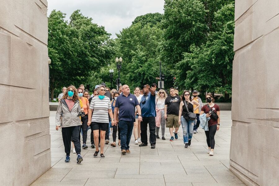 Washington, DC: Full-Day Tour with a Scenic River Cruise - What the six-hour pace feels like
