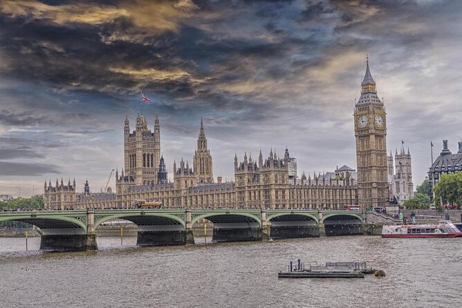 Westminster to Greenwich Sightseeing Thames Cruise in London - Why the Thames is the right way to reach Greenwich