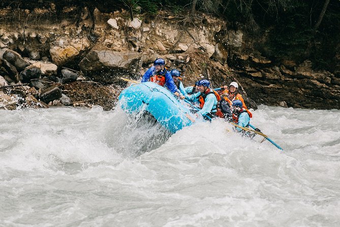 Whitewater Rafting Adventure | Kicking Horse River - Guides who shape the experience