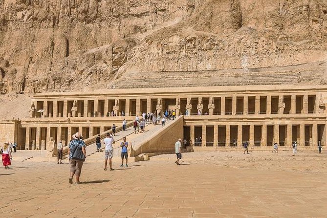 (Wonderful 3-Nights Nile Cruise from Aswan to Luxor & Balloon) - Day 4: A sunrise balloon flight over Luxor